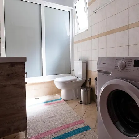 τα ανετα διαμμερισματα του λεκα * Zacharo