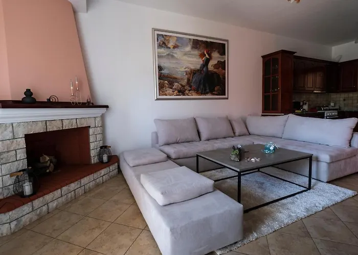 τα ανετα διαμμερισματα του λεκα