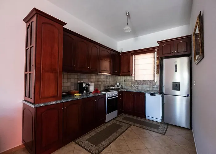 τα ανετα διαμμερισματα του λεκα * Zacharo