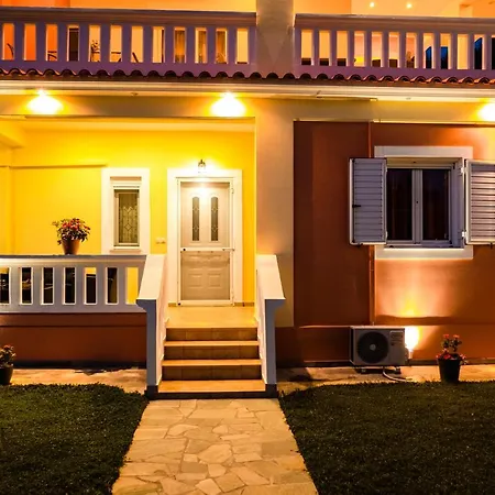 τα ανετα διαμμερισματα του λεκα * Zacharo