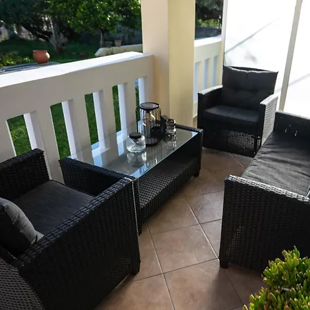 τα ανετα διαμμερισματα του λεκα *