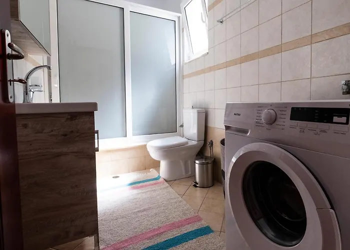 τα ανετα διαμμερισματα του λεκα * Zacharo